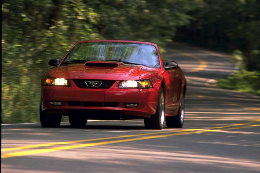  Ford Mustang GT Convertible 1999 года  (фото 63 из 74)